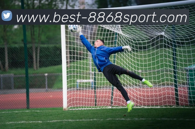 库里因伤缺阵已久仍未恢复场上训练状态